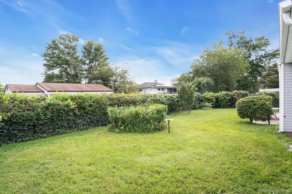 206 Alkier Street Brentwood, NY 11717