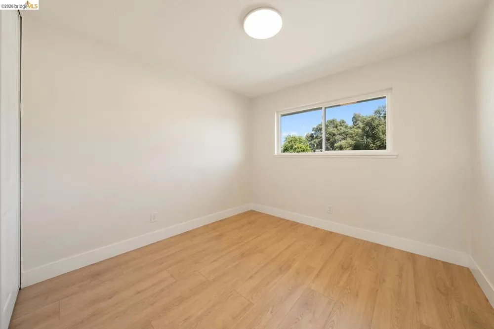 9339 Mira Del Rio DR Sacramento, CA 95827