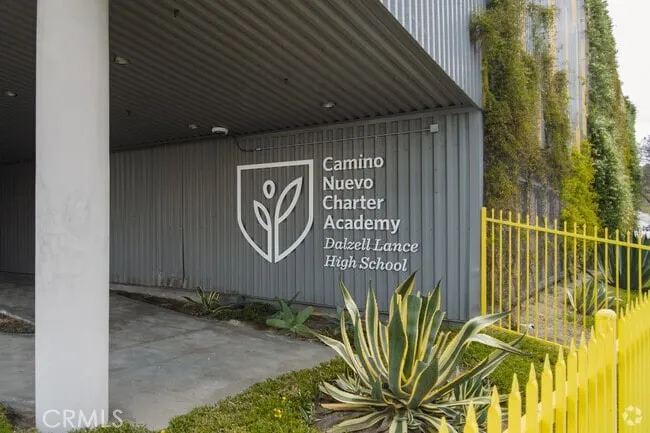 1825 Easterly Terrace Silver Lake, CA 90026
