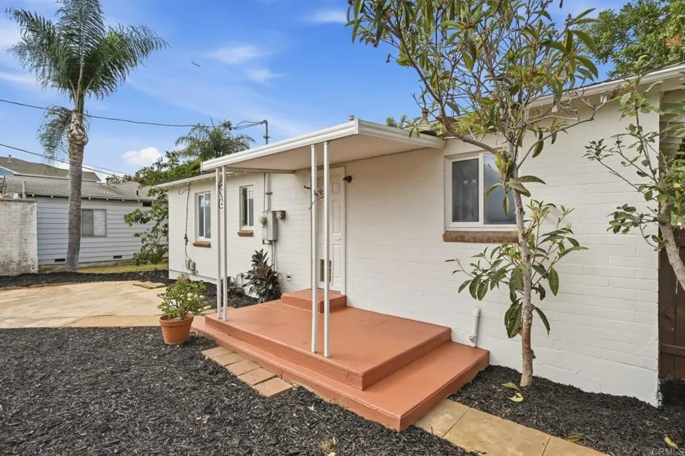 1902 S Freeman Street Oceanside, CA 92054