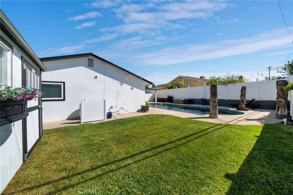 3025 Lime Avenue Fullerton, CA 92835
