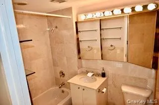 11624 Grosvenor Lane #4D Kew Gardens, NY 11418