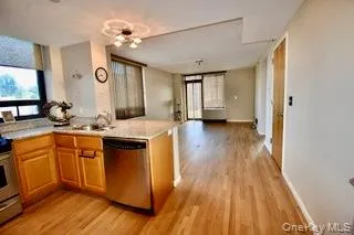11624 Grosvenor Lane #4D