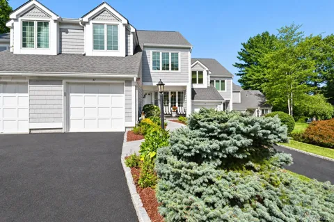 37 Clarewood Drive
