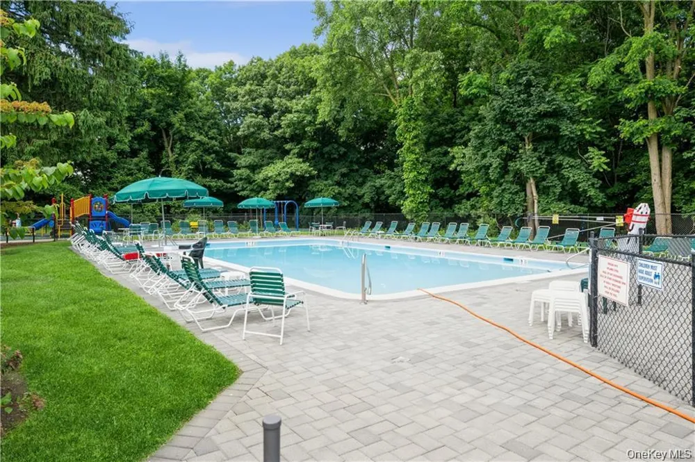37 Clarewood Drive Hastings-on-Hudson, NY 10706