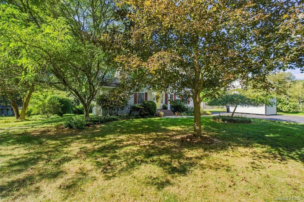 413 Sepasco Center Street Rhinebeck, NY 12572