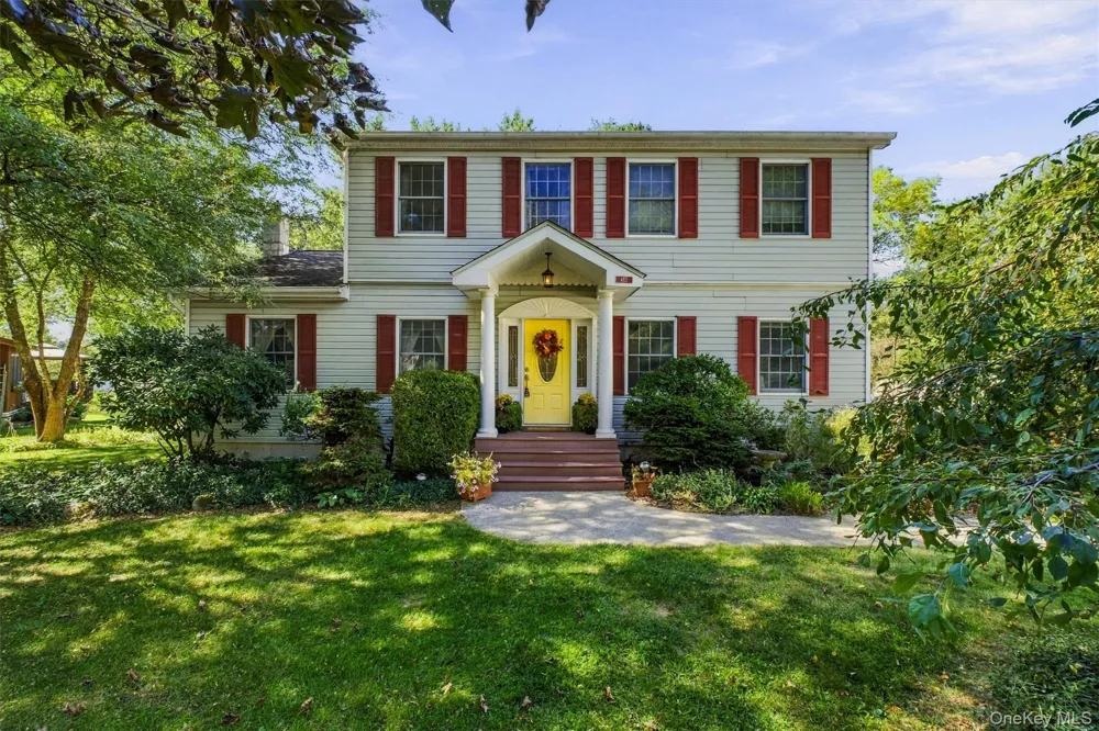 413 Sepasco Center Street Rhinebeck, NY 12572