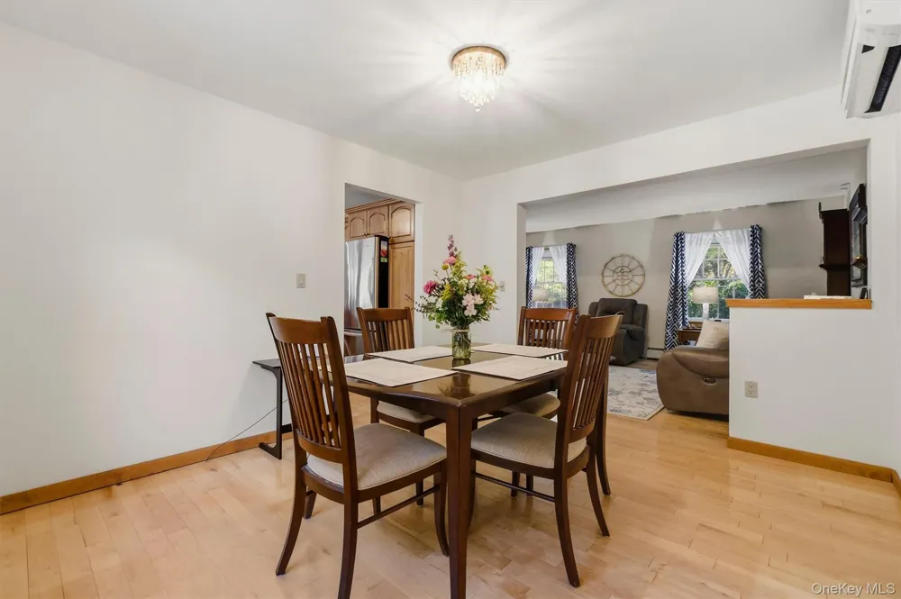 413 Sepasco Center Street Rhinebeck, NY 12572