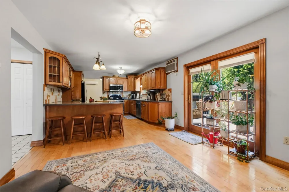 413 Sepasco Center Street Rhinebeck, NY 12572