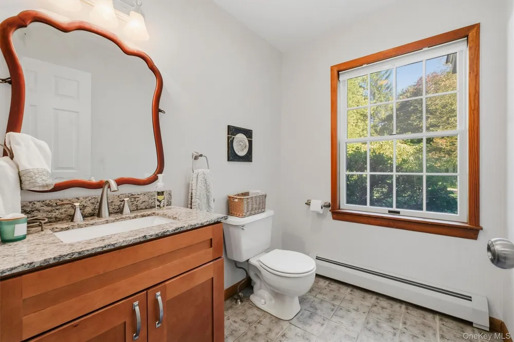 413 Sepasco Center Street Rhinebeck, NY 12572