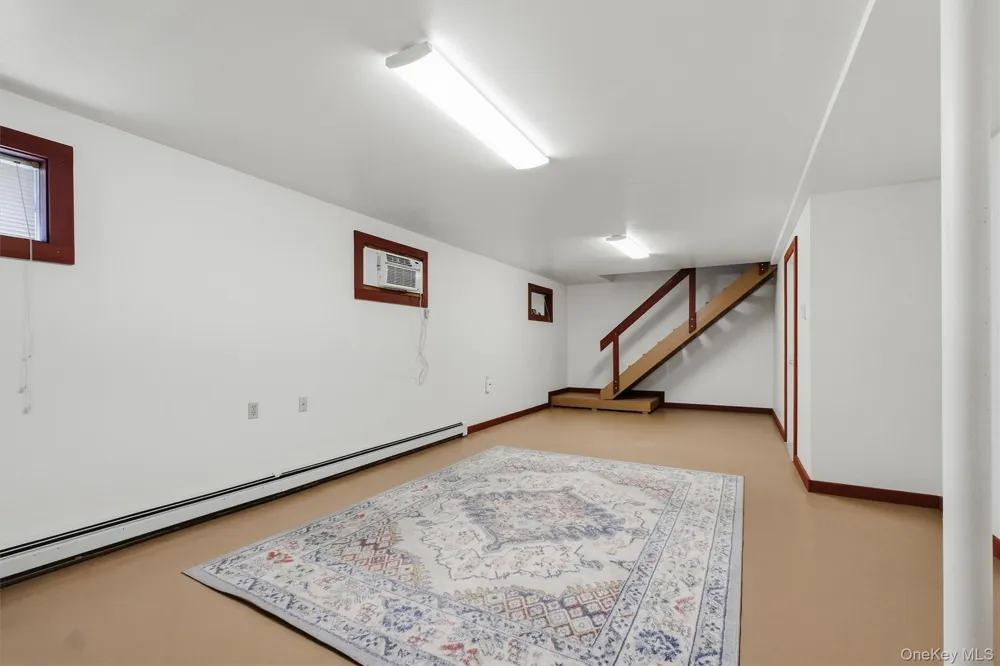 413 Sepasco Center Street Rhinebeck, NY 12572