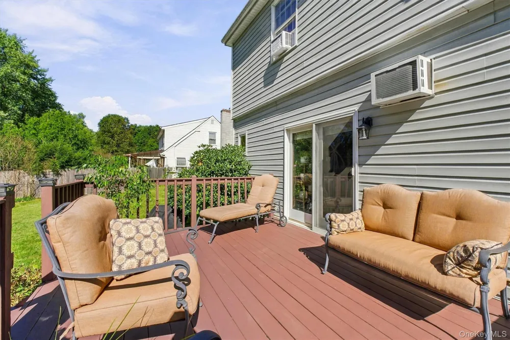 413 Sepasco Center Street Rhinebeck, NY 12572