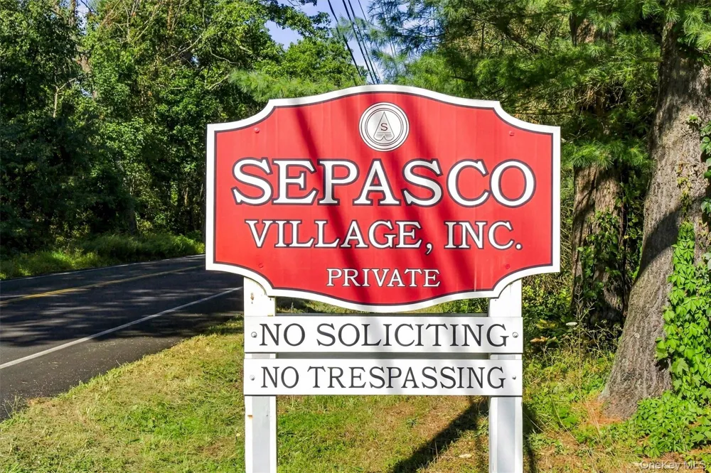 413 Sepasco Center Street Rhinebeck, NY 12572