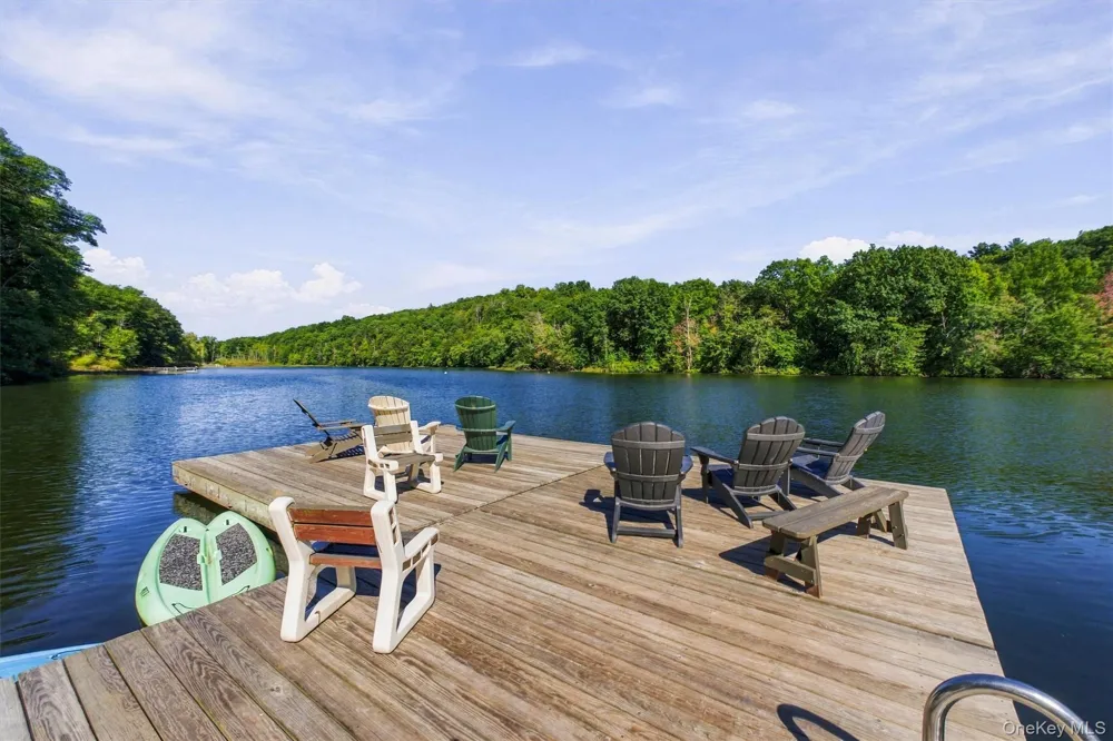 413 Sepasco Center Street Rhinebeck, NY 12572
