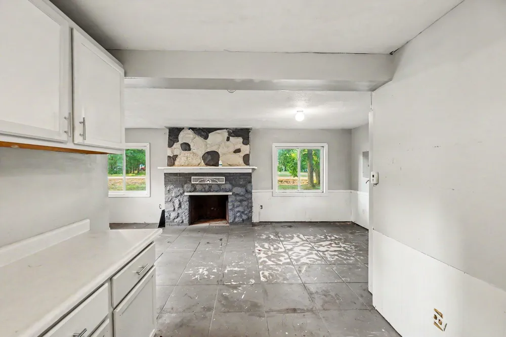 23008 Almy Road Howard City, MI 49329