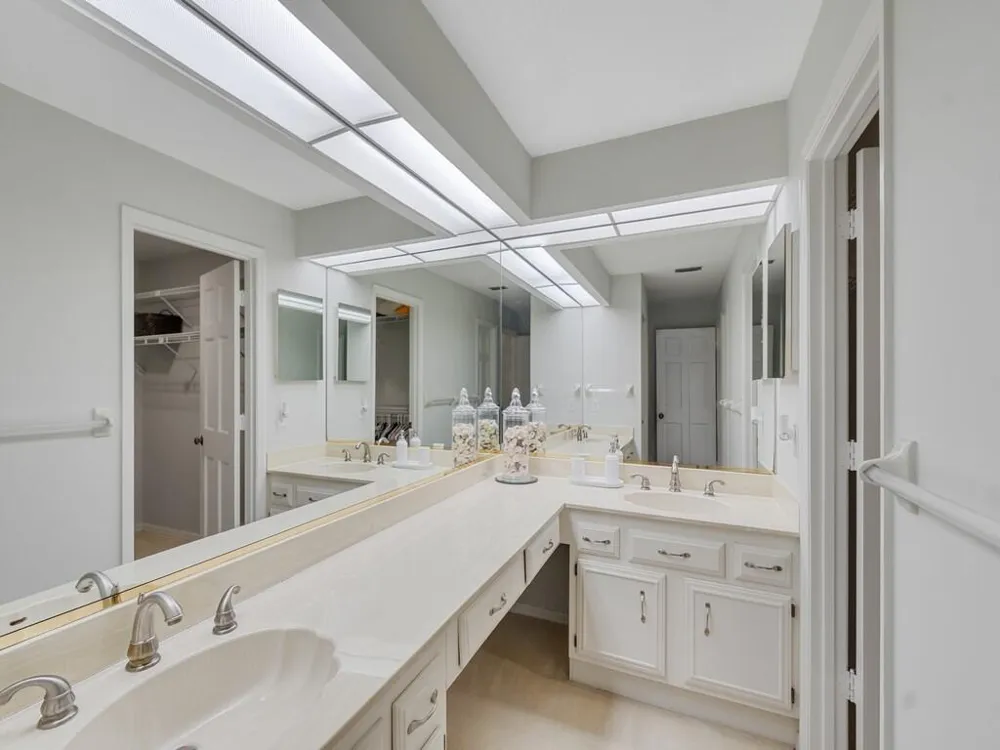 101 E Park Shores Circle #2w Indian River Shores, FL 32963