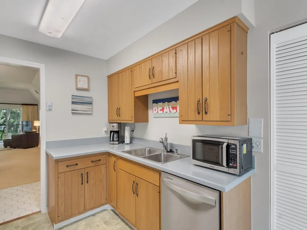 101 E Park Shores Circle #2w Indian River Shores, FL 32963