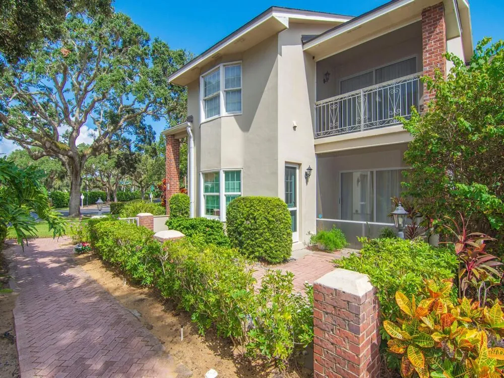 101 E Park Shores Circle #2w Indian River Shores, FL 32963