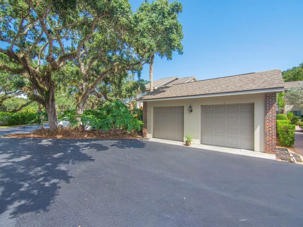 101 E Park Shores Circle #2w Indian River Shores, FL 32963