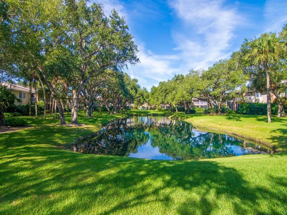 101 E Park Shores Circle #2w Indian River Shores, FL 32963