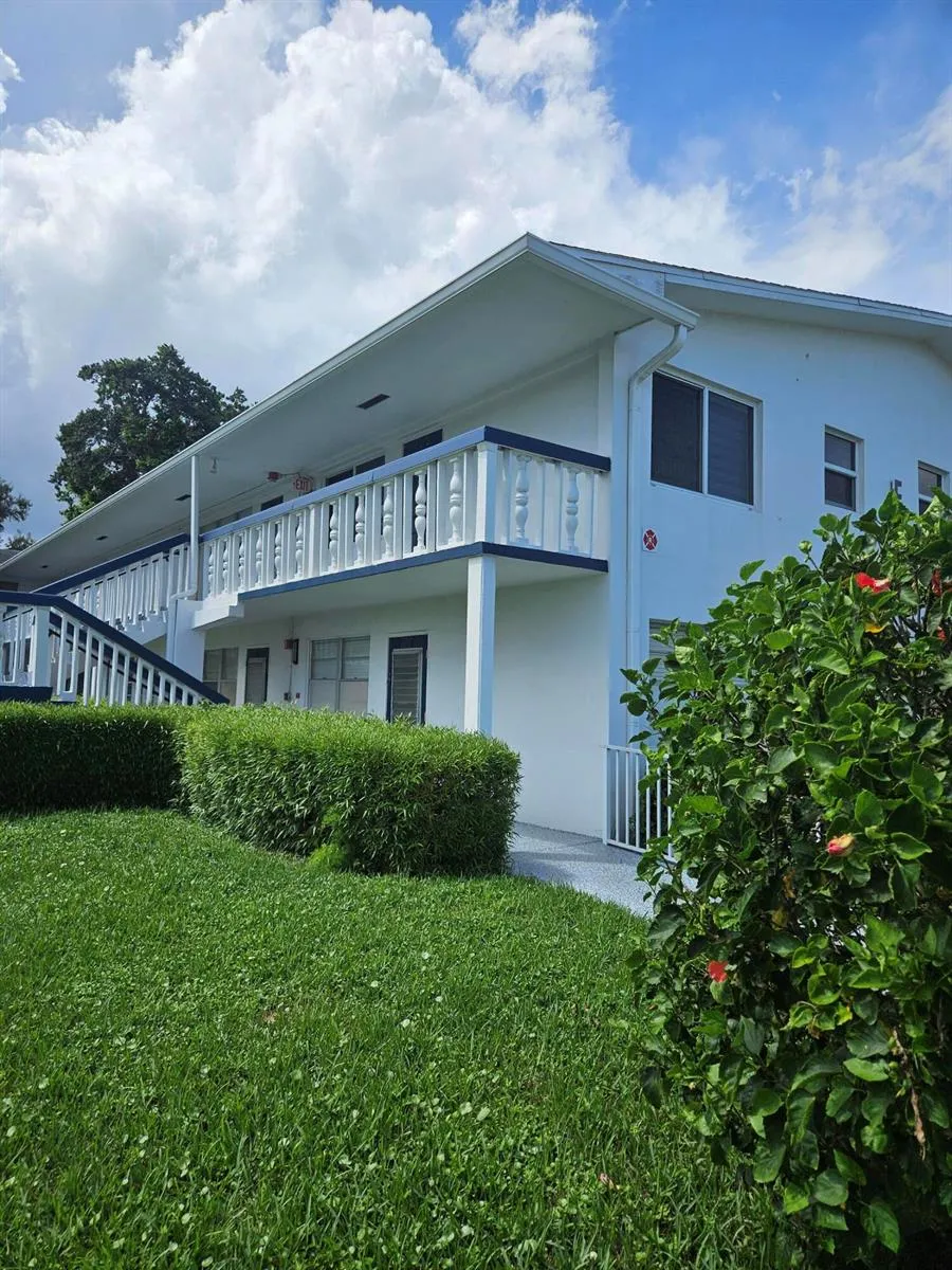 120 WESTBURY E #120 Deerfield Beach, FL 33442