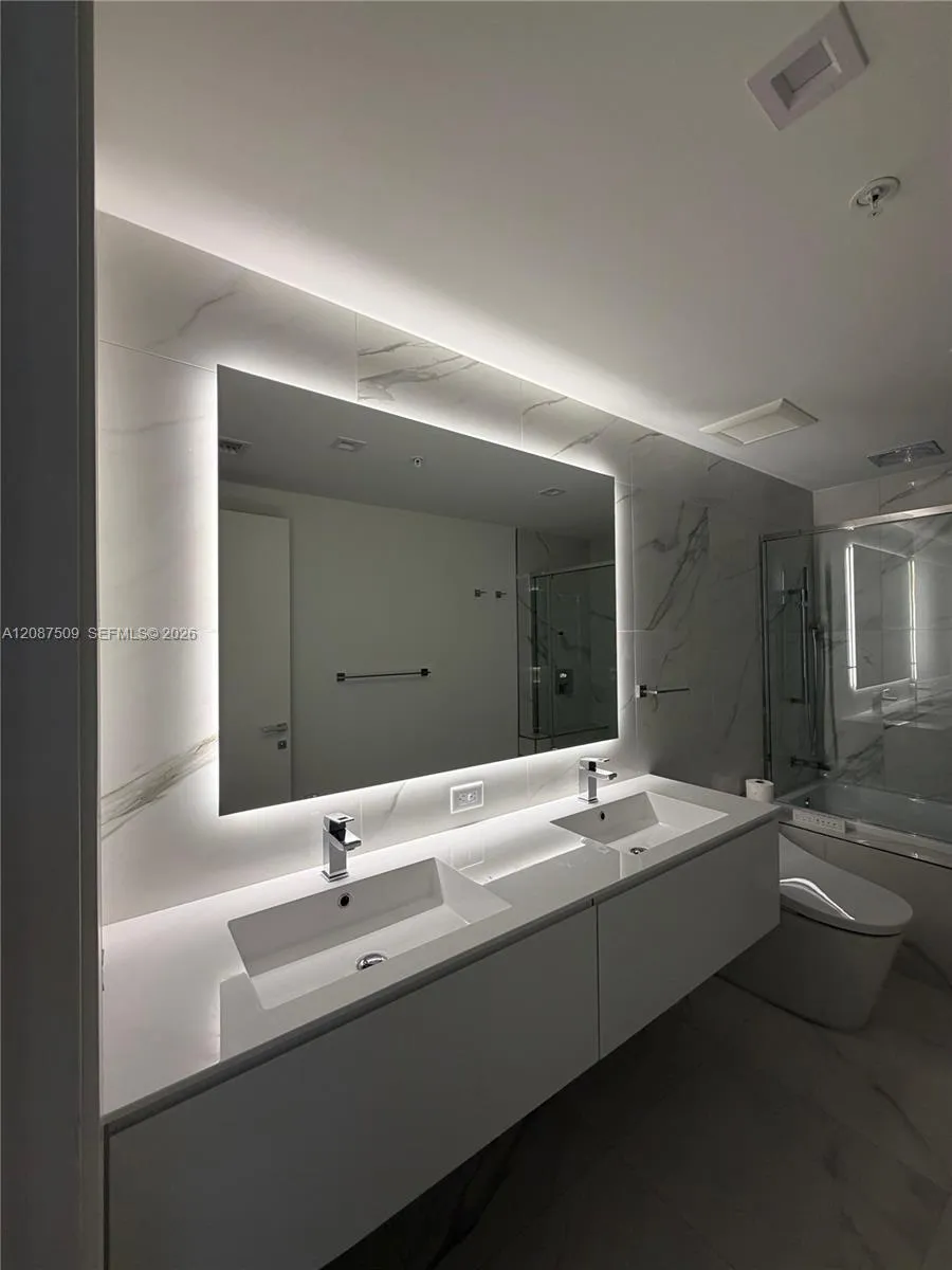 1170 E Hallandale Beach Blvd #306 Hallandale Beach, FL 33009