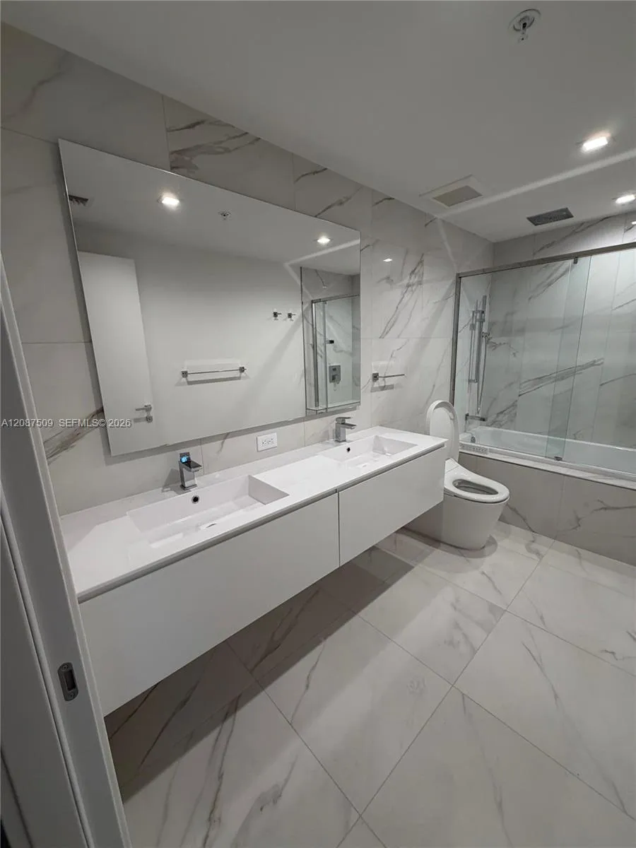 1170 E Hallandale Beach Blvd #306 Hallandale Beach, FL 33009