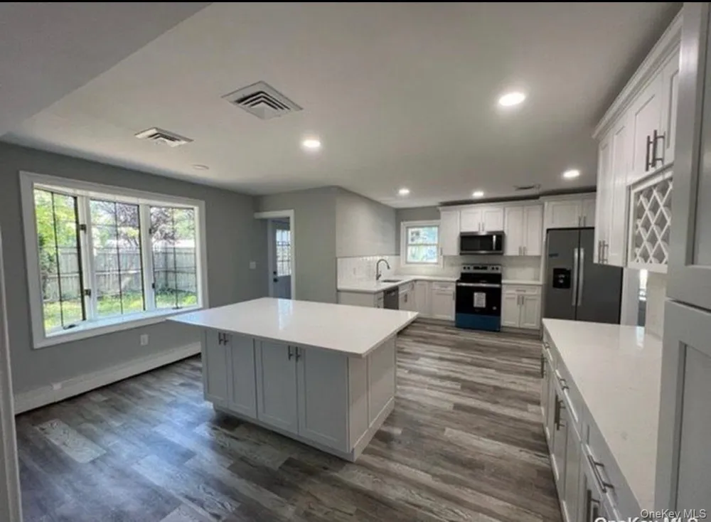 18 William Street Brookhaven, NY 11727