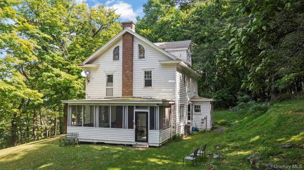 90 Prospect Avenue Hudson, NY 12534