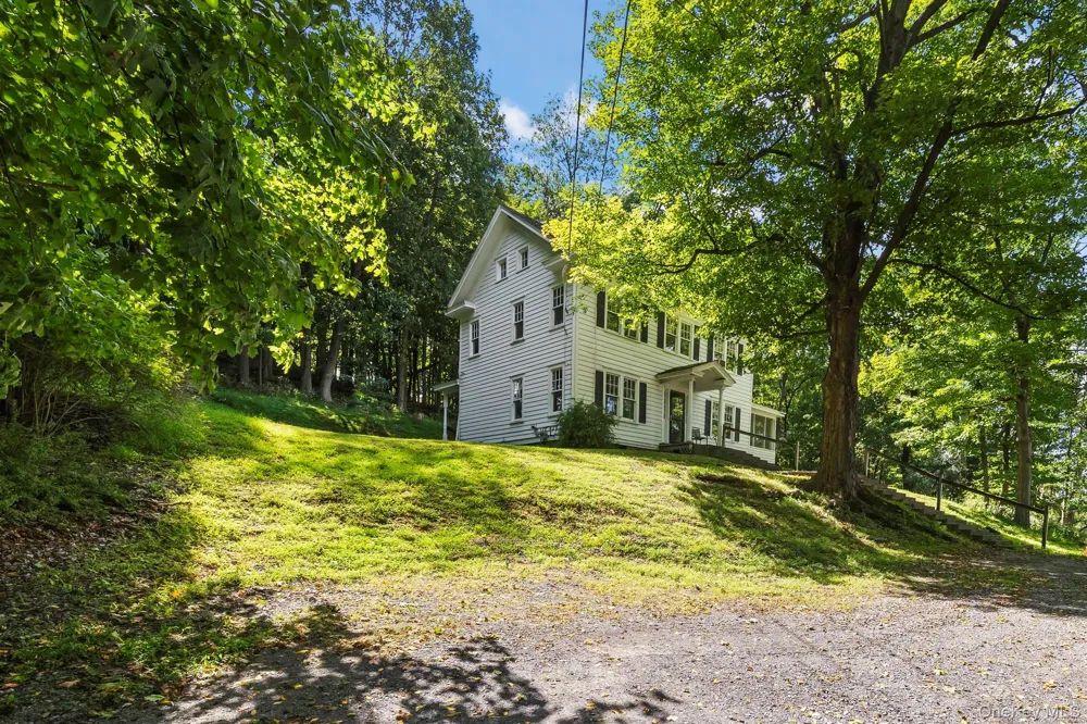 90 Prospect Avenue Hudson, NY 12534