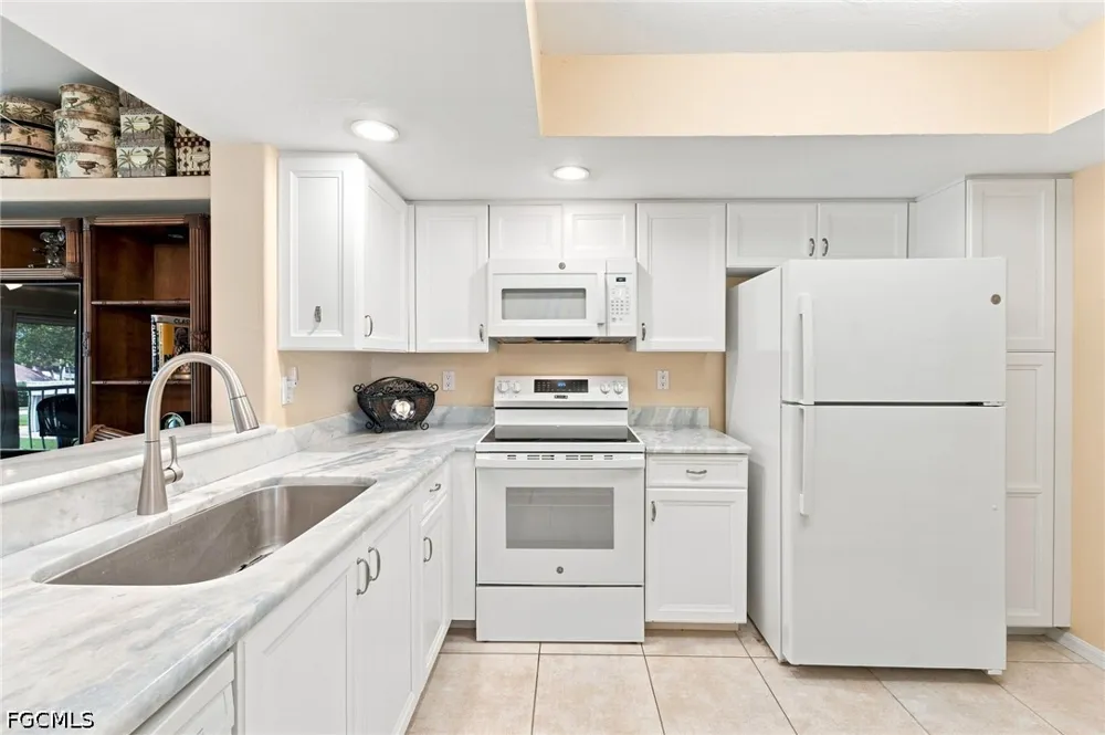 Oakmont Drive #4 Fort Myers, FL 33907