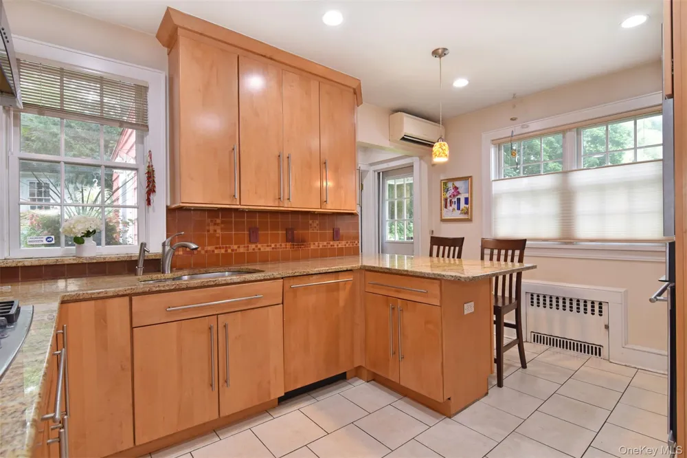 579 Manor Lane Pelham, NY 10803
