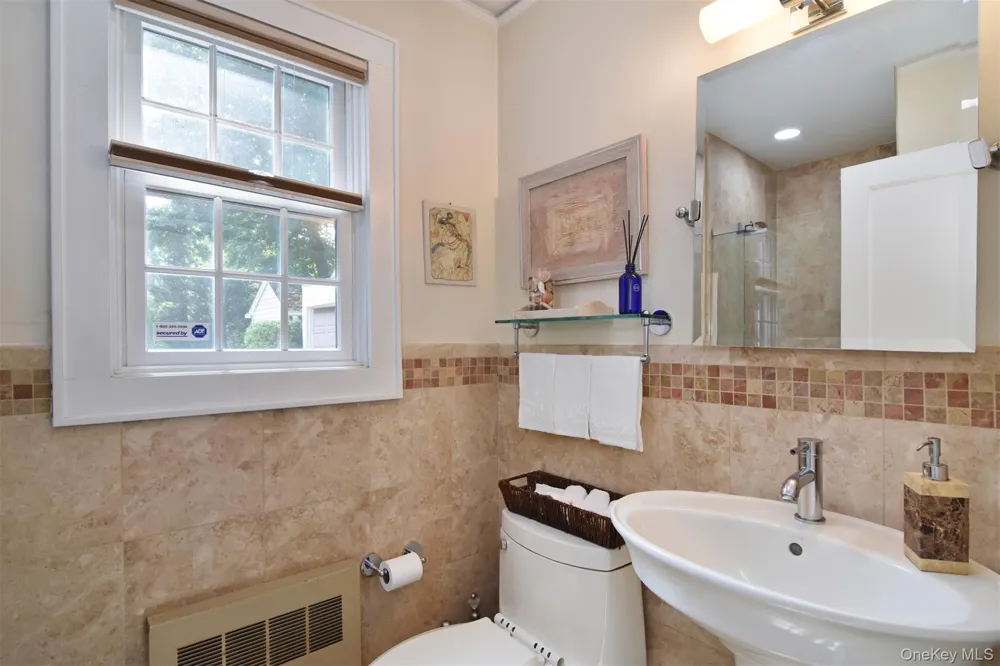579 Manor Lane Pelham, NY 10803