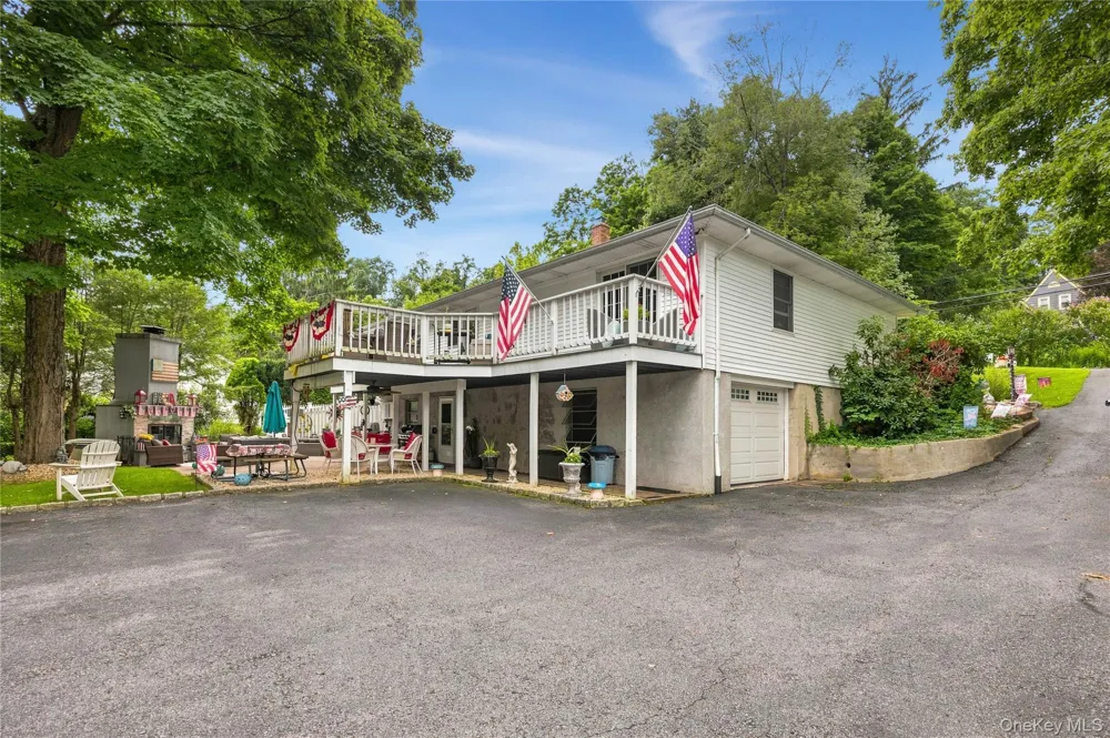 3396 Stony Street Mohegan Lake, NY 10547