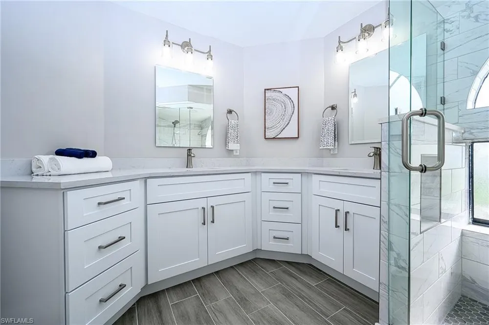 583 Beachwalk Circle #Q-202 Naples, FL 34108