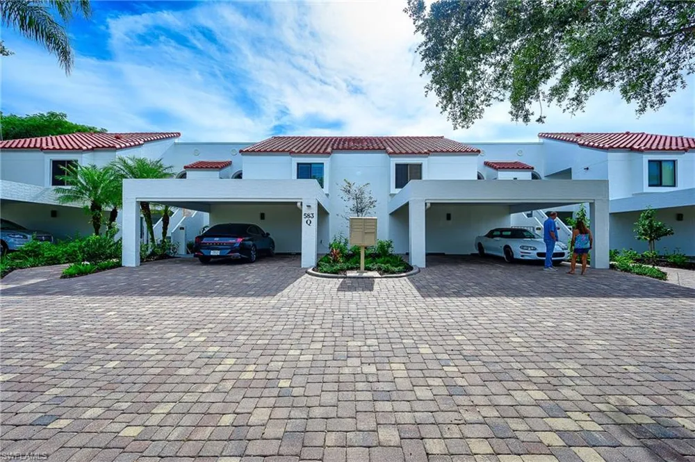 583 Beachwalk Circle #Q-202 Naples, FL 34108