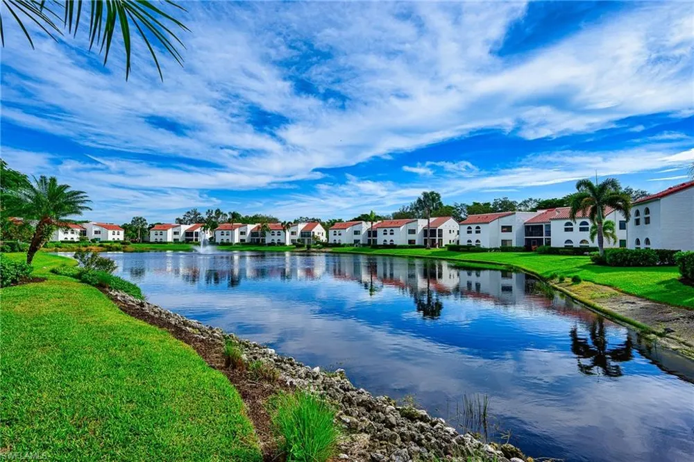 583 Beachwalk Circle #Q-202 Naples, FL 34108