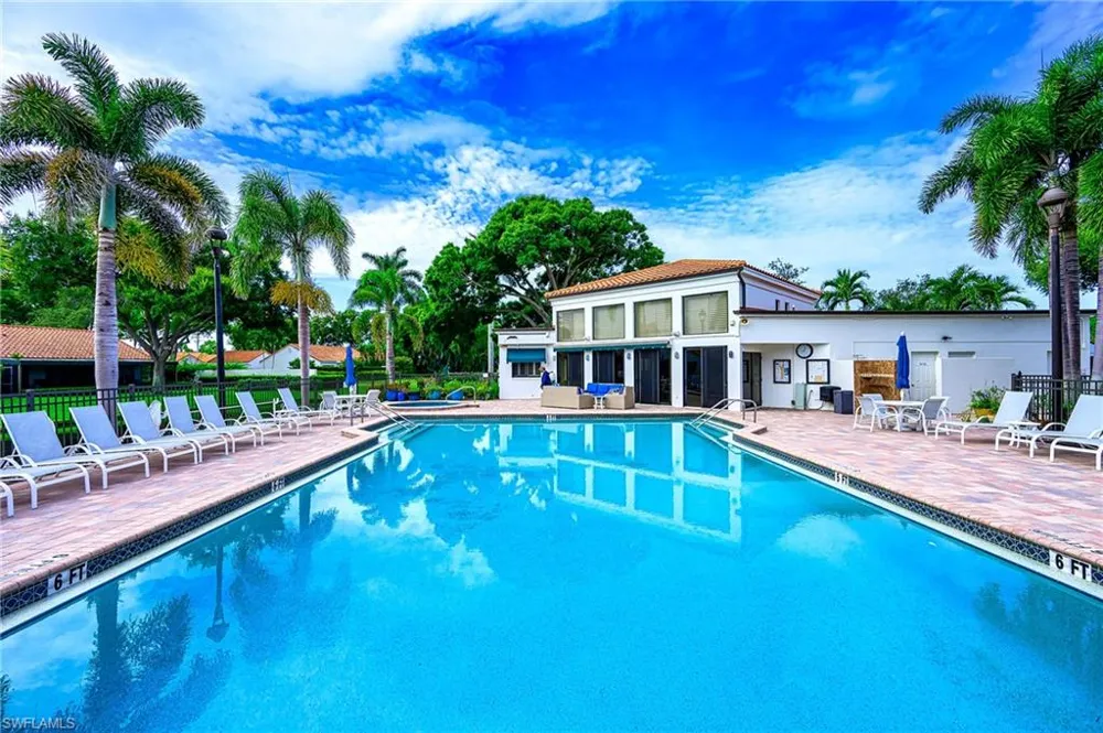 583 Beachwalk Circle #Q-202 Naples, FL 34108