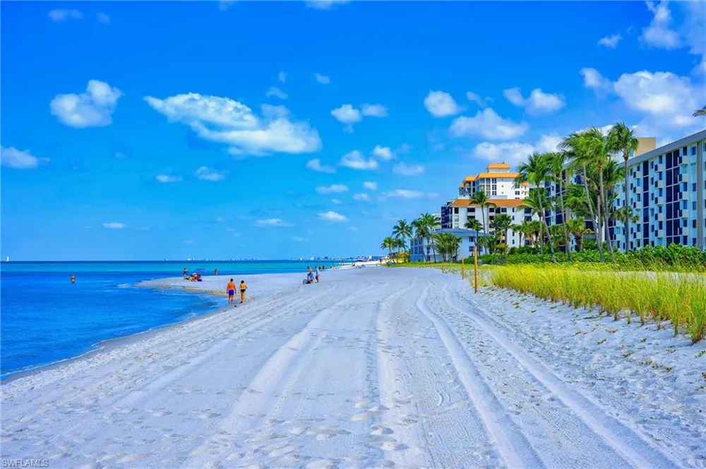 583 Beachwalk Circle #Q-202 Naples, FL 34108
