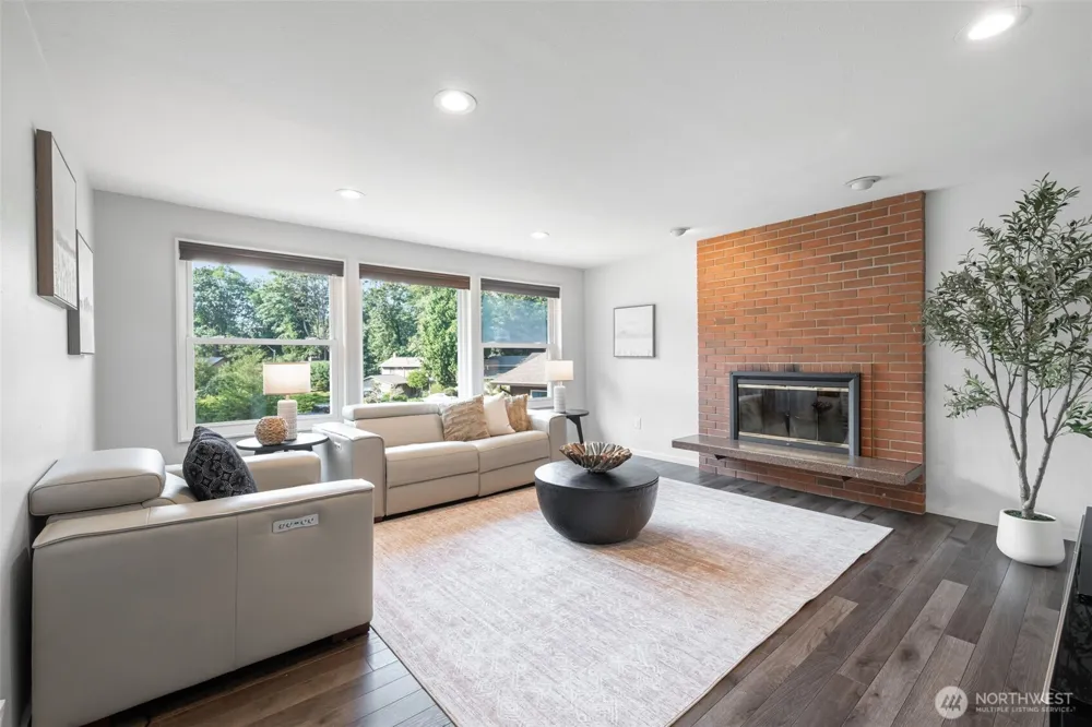 29219 13th Place S Federal Way, WA 98003