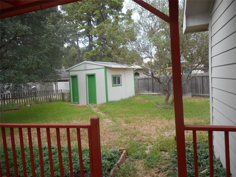 723 Levi Bend Magnolia, TX 77354