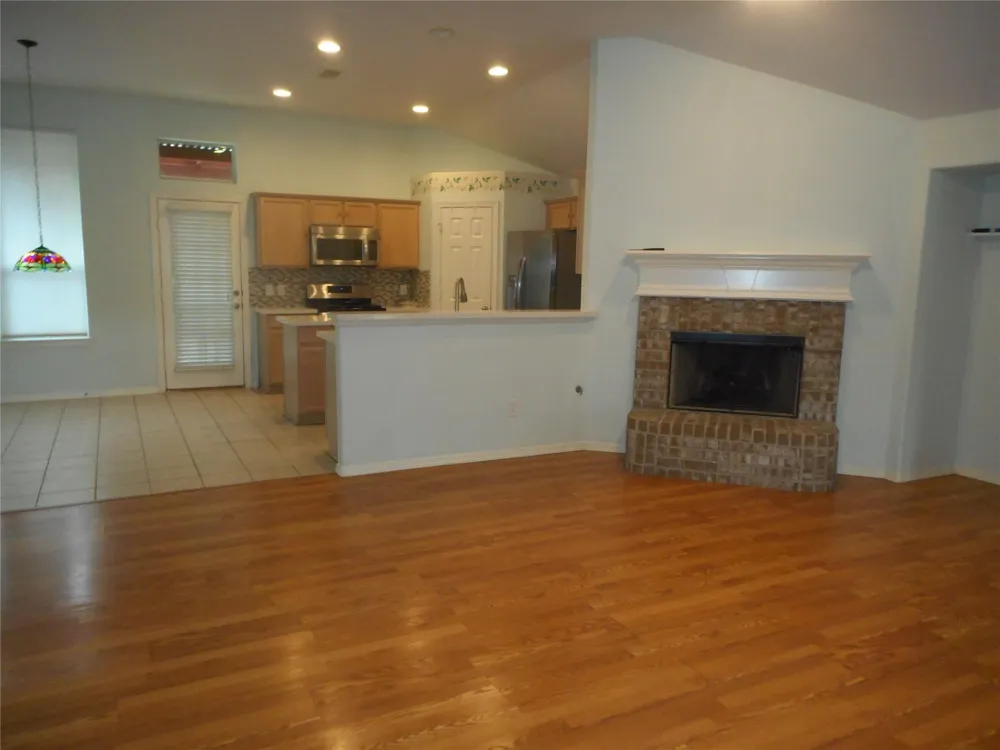 723 Levi Bend Magnolia, TX 77354