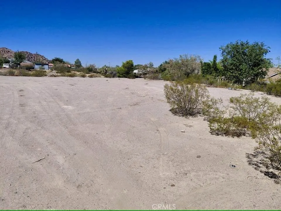 9268 Mesa Lucerne Valley, CA 92356