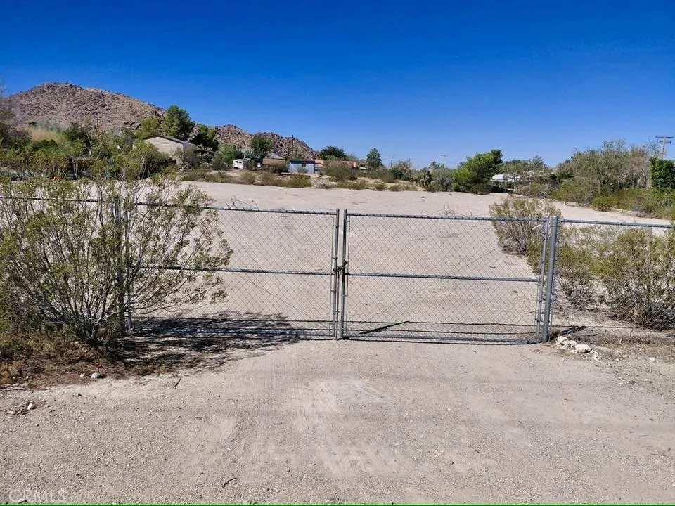 9268 Mesa Lucerne Valley, CA 92356
