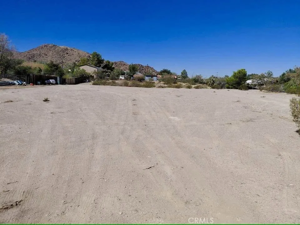 9268 Mesa Lucerne Valley, CA 92356