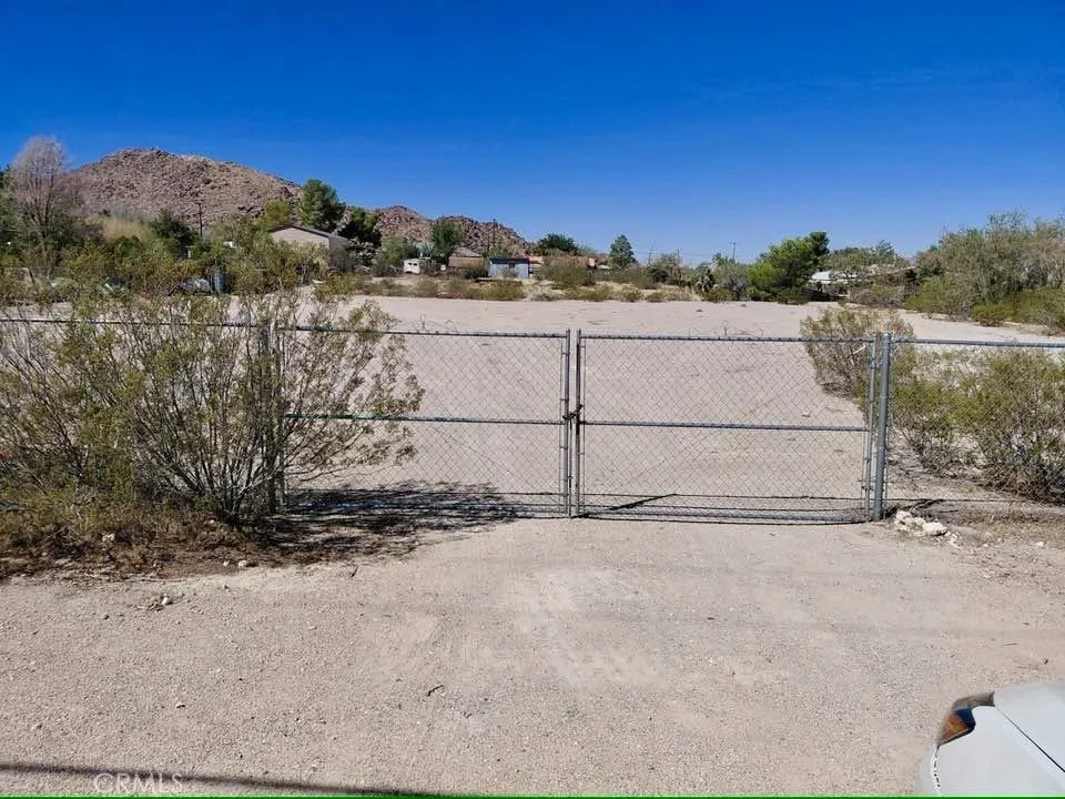 9268 Mesa Lucerne Valley, CA 92356