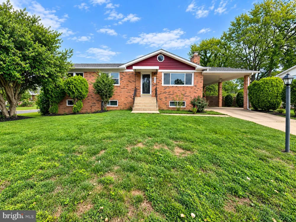 306 DIAS DRIVE Fort Washington, MD 20744