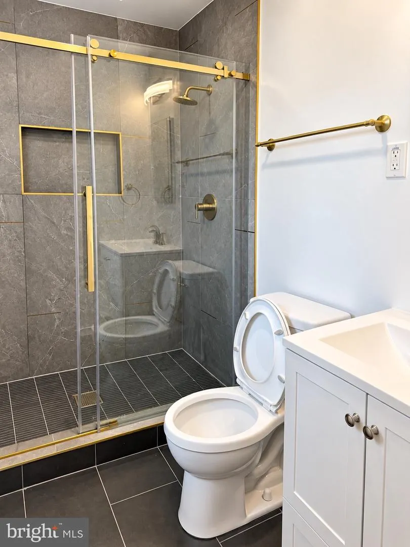 306 DIAS DRIVE Fort Washington, MD 20744