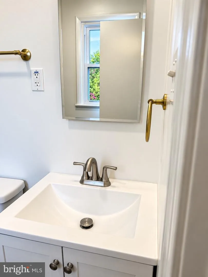 306 DIAS DRIVE Fort Washington, MD 20744