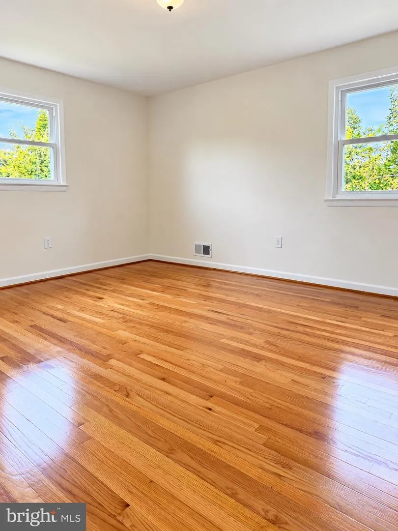 306 DIAS DRIVE Fort Washington, MD 20744